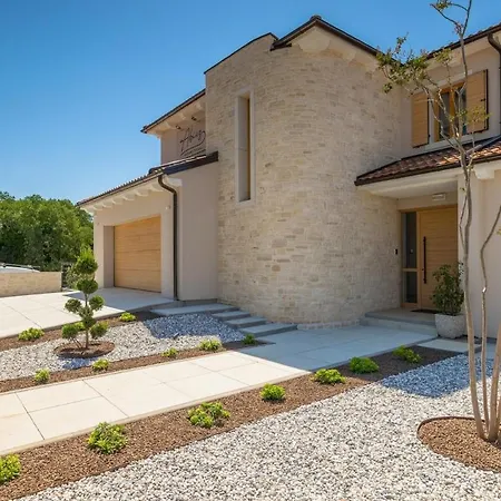 Abies In - Haus Fuer 8 Personen רובינייסקו סלו